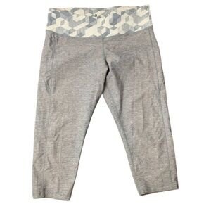 Tuff Athletics Training Sportswear Capri Pants Legging Size Small Gray Polyester